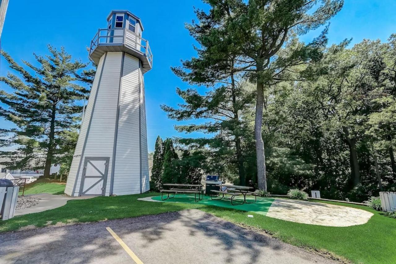 Brown Family Condo For Families Golf Trips And Girls Getaways ウィスコンシン デルズ エクステリア 写真