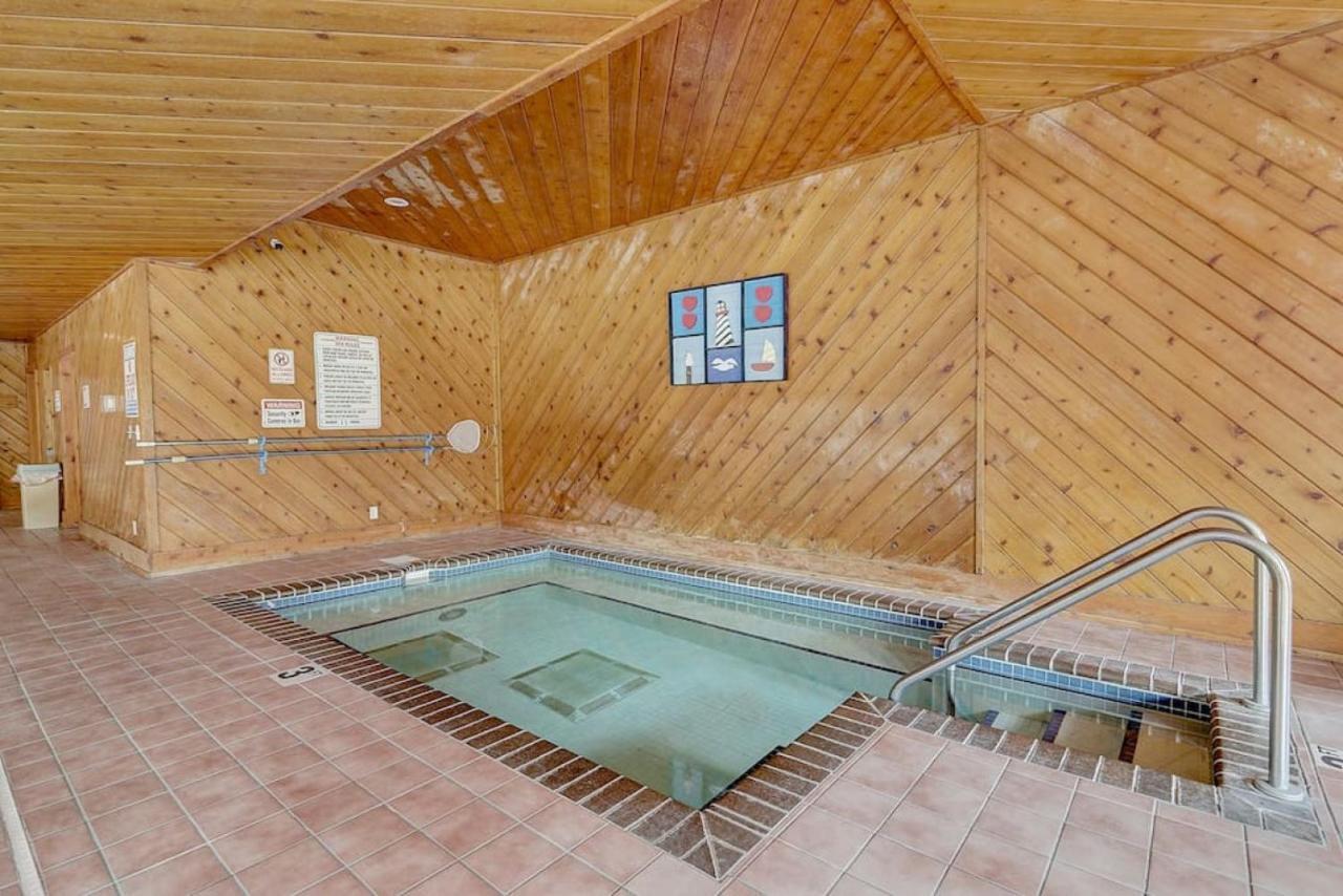 Brown Family Condo For Families Golf Trips And Girls Getaways ウィスコンシン デルズ エクステリア 写真